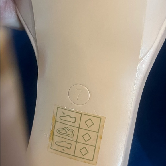 PrettyLittleThing NUDE Platform Strappy High Heels - Picture 5 of 10